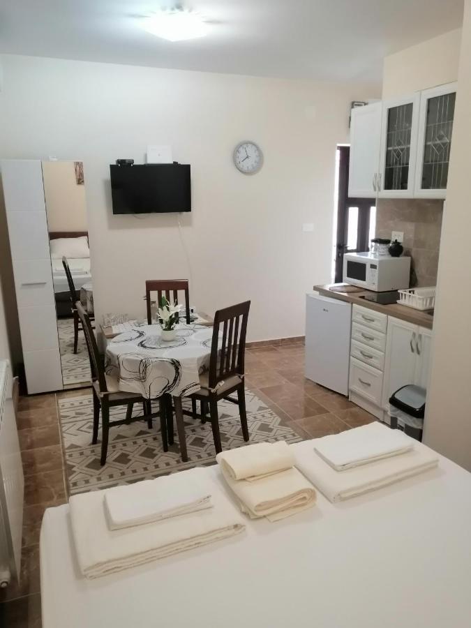 Apartman Petovic Котор Екстериор снимка