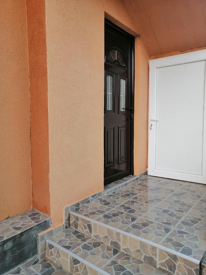 Apartman Petovic Котор Екстериор снимка